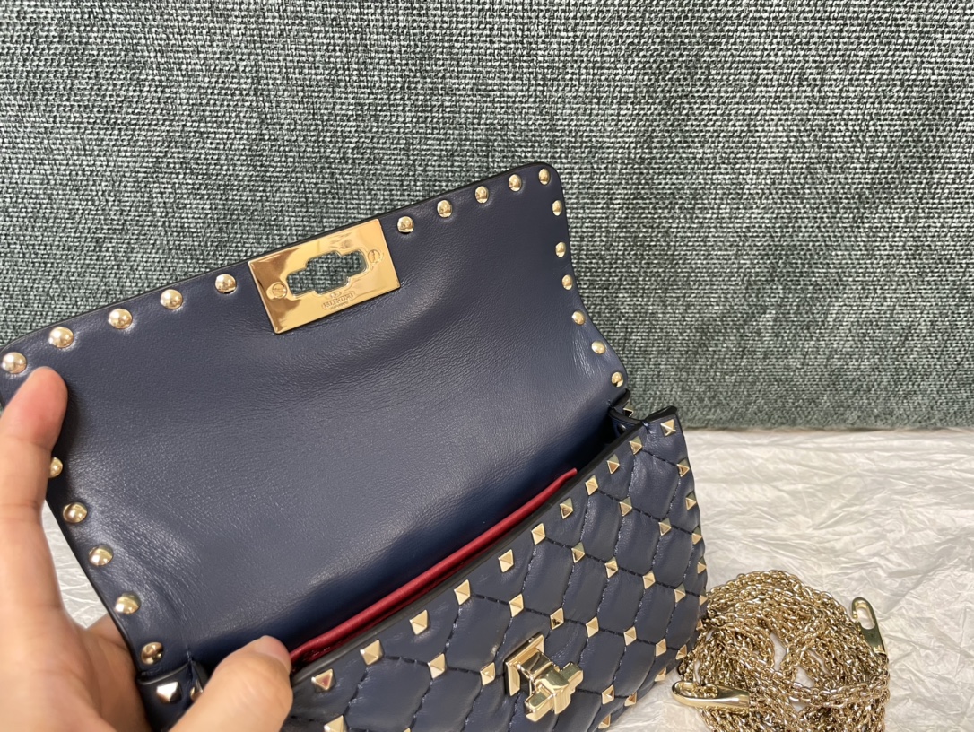 Valentino Garavani Rockstud Spike Small Chain Bag in Dark Blue Supple Lambskin Nappa